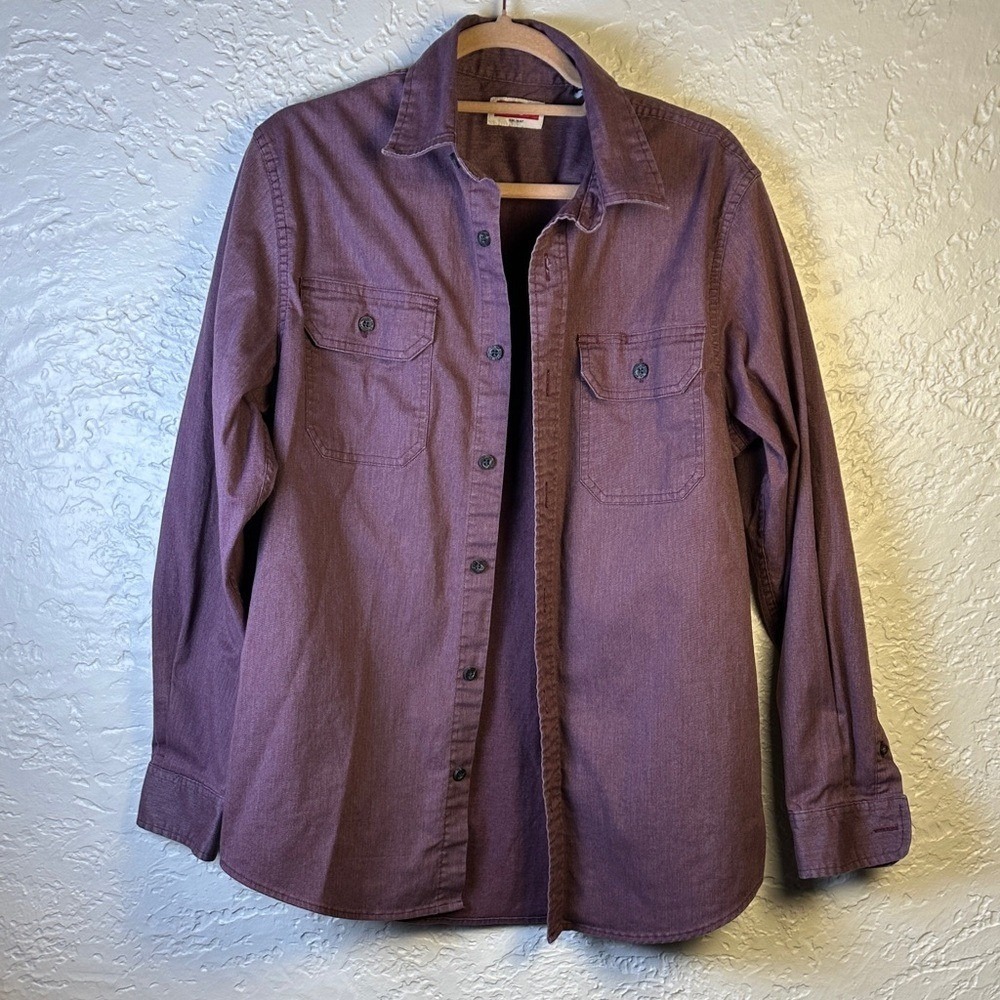 NWOT. Wrangler Men's Button Down Shirt in Deep Purple S